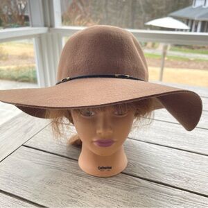 Scala Brown Wool Felt Wide Brim Floppy Hat
OSFM